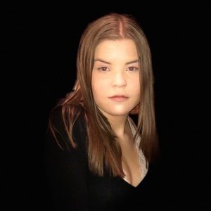 Meet your Posher, Eve